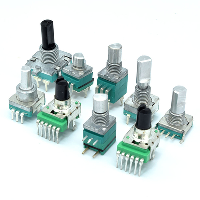RD915S 9mm Metal Shaft Multi Ganged Rotary Potentiometer للآلات الموسيقية وتردد الصوت